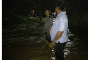 Tanggul Citarum Jebol, Ribuan Warga Bekasi Panik Diterjang Banjir Tengah Malam saat Tidur Lelap