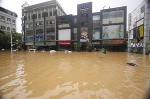 Khawatir Banjir, Warga Kemang Jakarta Selatan Diimbau Tak Parkir Mobil di Basement