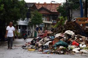 Banjir Sejak Jumat, Sampah di Kota Bekasi Capai 2 Ribu Ton