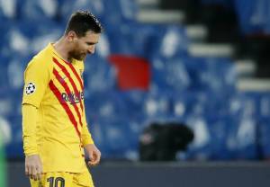Gagal Penalti Saat Barcelona Bentrok PSG, Messi Jadi Sorotan Koeman