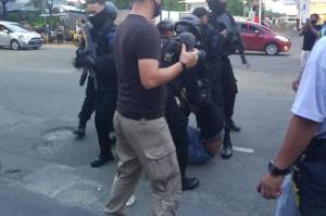 Polisi Amankan Anggota Ormas dari Lokasi Bentrokan di Graha Raya Tangsel