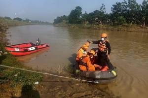 Tenggelam di Sungai Citarum, Tubuh Pencari Udang hingga Kini Belum Ditemukan