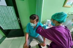 Ini Jadwal Vaksinasi Covid-19 Bagi Lansia di Kabupaten Bekasi