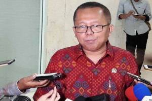 Selain KH Hasyim Asyari, Gus Dur dan Ayah Prabowo Juga Hilang di Kamus Sejarah