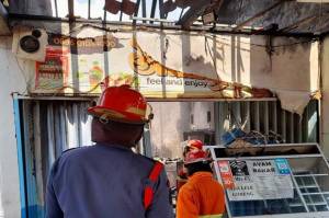Warung Terbakar, Pemilik RM Ayam Bakar Sindang Luka Bakar