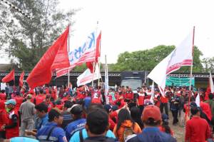 Buruh Bekasi yang Ingin Ikut Aksi May Day di Jakarta Wajib Tes Rapid Antigen