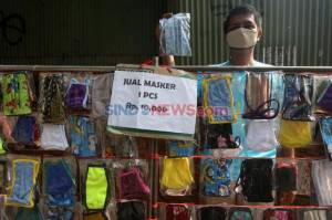 Viral, Jamaah Dilarang Masuk Masjid karena Pakai Masker