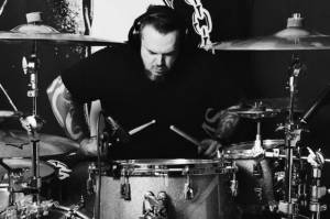 Igor Cavalera Bedah Lagu-Lagu Sepultura Melalui Beneath The Drums di YouTube