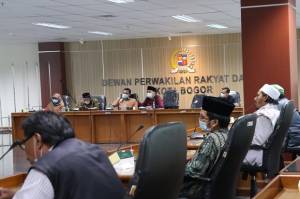 Desakan Habib Rizieq Dibebaskan Menggema, Aliansi Umat Muslim Datangi F-PKS DPRD Bogor