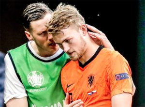 Piala Eropa 2020: De Ligt Merasa Belanda Tersingkir karena Kartu Merahnya