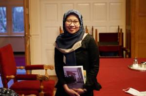 Keren, Mahasiswi Indonesia Raih Disertasi PhD Terbaik dari Universitas Belanda