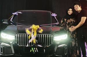 Dihadiahi Mobil Mewah oleh Atta Halilintar di Hari Ulang Tahun, Aurel Hermansyah: Shock!!!