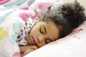 Cara Gampang Jaga Imunitas Anak, Salah Satunya dengan Cukup Tidur