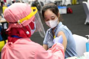 Vaksinasi Covid-19 di Jakarta Capai 7,5 Juta Orang, Lebih Cepat Satu Bulan dari Target Jokowi