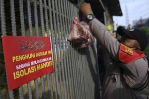 20 Keluarga Isoman di Perum Sukatani Rajeg Dapat Bansos dari Polresta Tangerang