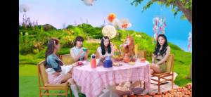 6 Hal Unik yang Mungkin Kamu Lewatkan dalam Video Musik Red Velvet Queendom
