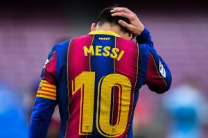 Tak Ada yang Berani Pakai Nomor Messi, Aguero Pun Tak Pede