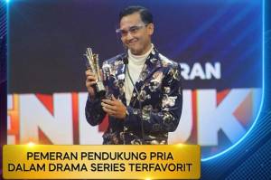 Ikbal Fauzi Raih Pemeran Pendukung Pria Terfavorit Indonesian Drama Series Awards 2021