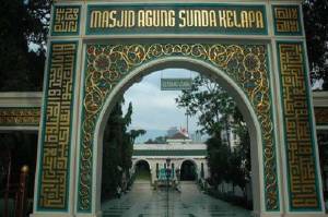 Jamaah Salat Jumat Bisa Vaksin di Masjid Agung Sunda Kelapa
