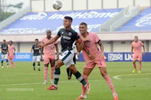 Pelatih Madura United Evaluasi Lini Serang Jelang Laga Kontra PSM Makassar