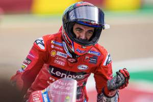 Saling Salip dengan Marquez, Bagnaia Puas Juara di MotoGP Aragon 2021