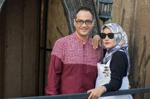 Elma Theana Dikaitkan dengan Perceraian Ferry Irawan: Suami Aku Tahu