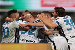 Hasil Liga Italia, Sassuolo vs Inter: Gol Telat Martinez Bawa Nerazzurri Menang