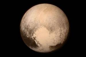 Atmosfer Pluto Perlahan Menghilang, Astronom Melihat Pegunungan Bersalju