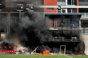Alamak! Stadion Andorra vs Inggris Terbakar, Laga Terancam Batal
