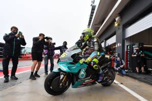 Valentino Rossi Akan Tinggalkan MotoGP, Marc Marquez: Dia Tidak Akan Bisa Tergantikan