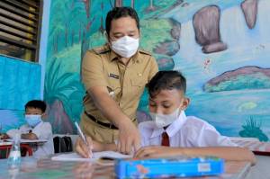 Siswa SD Kelas 6 di Tangerang Mulai PTM, Orang Tua Belum Divaksin Tidak Boleh Ikut