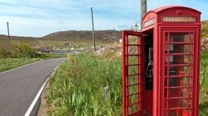 Inggris Akan Aktifkan Kembali Ribuan Telepon Umum di Pedesaan