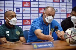 Persikabo Dikalahkan Persipura di Liga 1, Igor Kriushenko Minta Maaf
