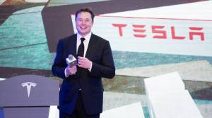 Bayar Pungutan Pajak Jumbo, Elon Musk Jual Saham Tesla Rp13,8 Triliun