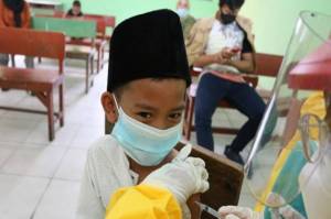 833.010 Anak Usia 6-11 Tahun di Jakarta Ikut Vaksinasi Covid-19