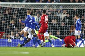 Piala Liga Inggris: Tiga Gol Leicester City Menghunjam Liverpool di Babak Pertama