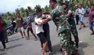 Sikka Memanas Usai Oknum TNI Pukul Warga, Ratusan Massa Berkumpul Bawa Senjata