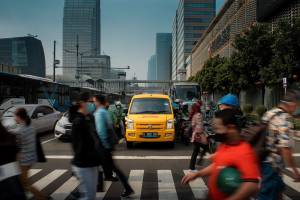 Kurangi Emisi di Bisnis Logistik, DHL Luncurkan Kendaraan Listrik