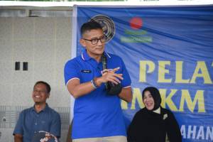 Dorong Lapangan Kerja Baru, Sandiaga Beri Pelatihan Produk Olahan Tiram di Aceh