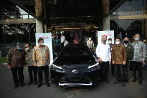 Dukung Penuh KTT G20, TAM Terjunkan Mobil Listrik Lexus UX300e