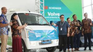 Hijaukan Indonesia, DB Schenker Pilih Kendaraan Logistik Listrik