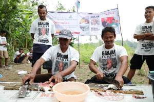 Tingkatkan Kesejahteraan, Nelayan Ganjar Gelar Pelatihan Bikin Ikan Asin Rumahan