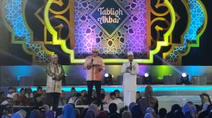 Tabligh Akbar Ramadan RCTI di Tangerang Dipandu Arie Untung