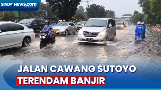 Jalan Cawang Sutoyo Terendam Banjir Usai Hujan Deras....