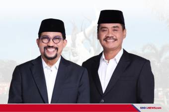 Pasangan Calon Wali Kota Surabaya Arifin - Mujiaman
