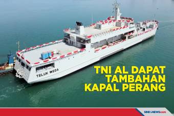 Menhan Prabowo Serahkan Dua Kapal Perang kepada TNI AL