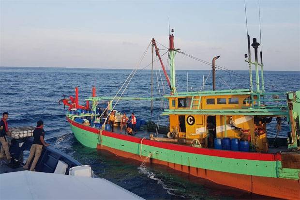 Maling Ikan di Perairan RI, KKP Tangkap 2 Kapal Ilegal Malaysia