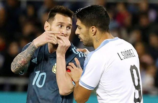 Messi souffre beaucoup au PSG, on se parle tous les jours – Les révélations de Luis Suarez