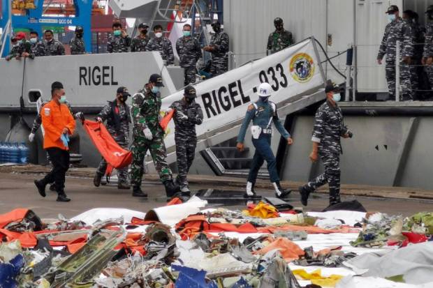 KNKT Sebut Tim dari Amerika dan Singapura Ikut Investigasi Kecelakaan Sriwijaya Air