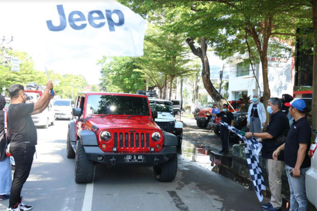 Silaturahmi Jeep Owner, Keliling Kota hingga Main Golf Bareng